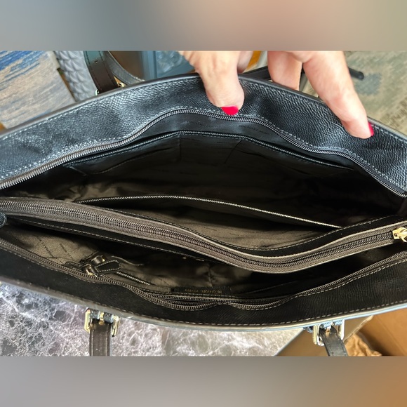 Michael Kors Voyager Medium Crossgrain Leather Tote Bag - Picture 12 of 12